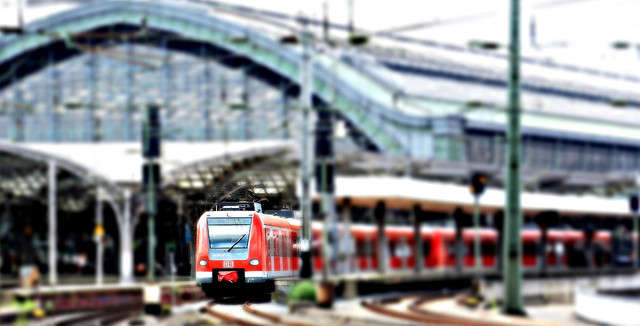 Jadwal KRL Jogja-Solo Pekan Ini. Foto hanya ilustrasi, bukan tempat sebenarnya. Sumber: Pixabay