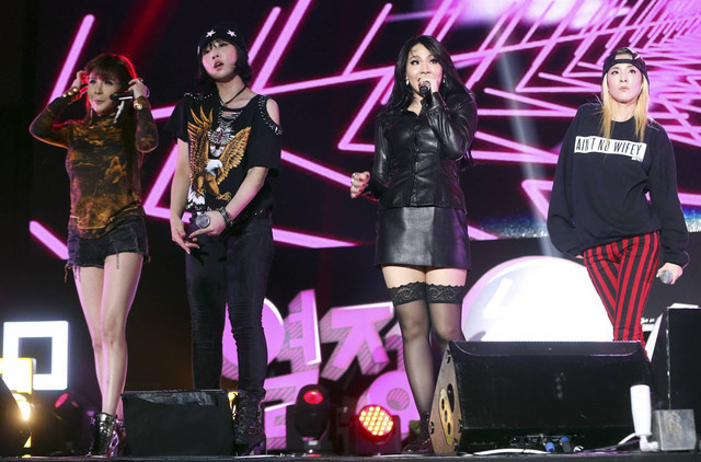 Daftar Girlband Korea Gen 2, Foto: MOHD FYROL/AFP