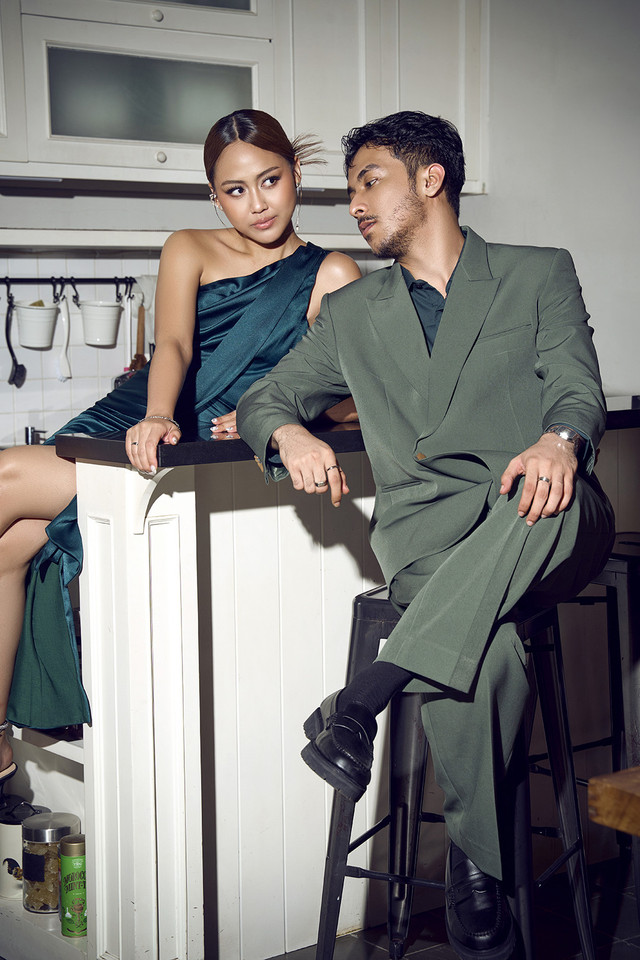 Aziz Hedra dan Sisca Saras kolaborasi di lagu Orang Biasa. Foto: Wecord Evermore