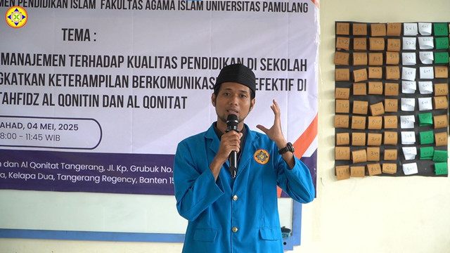 Penyampaian Materi Oleh Lutfi Ashyari pada Kegiatan PKM (Pengabdian Kepada Masyarakat) di Ma'had Al-Qonitin Alia Islamic School Tangerang. Sumber Foto: Pribadi/Lutfi Ashyari
