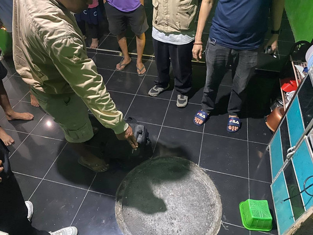 Janda di Lombok Barat dibunuh pacar lalu dicor di dalam rumah. Foto: Dok. kumparan