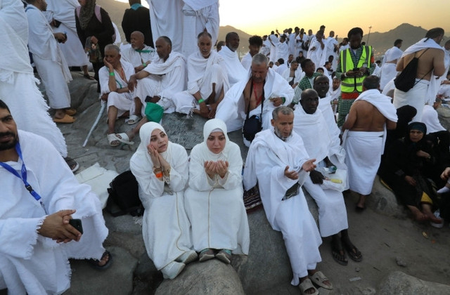 Jamaah RI Sumber: Pixel