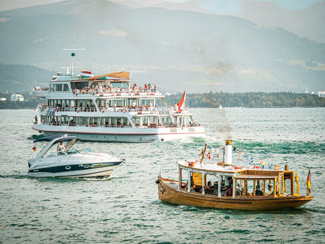 Jadwal kapal Surabaya-Lombok. Foto hanya ilustrasi bukan sebenarnya. Sumber foto: Pexels/Christopher Politano