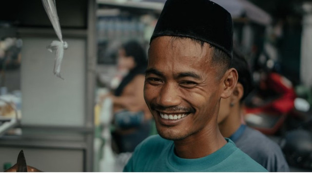 Ilustrasi: Rakyat gembira. (Sumber: Abidin Zammi, under the Unsplash License)