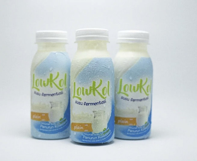 Tim peneliti Fakultas Peternakan UGM kembangkan minuman penurun kolesterol dan gula darah dari basis probiotik seperti dalam ASI. Foto: Dok. UGM