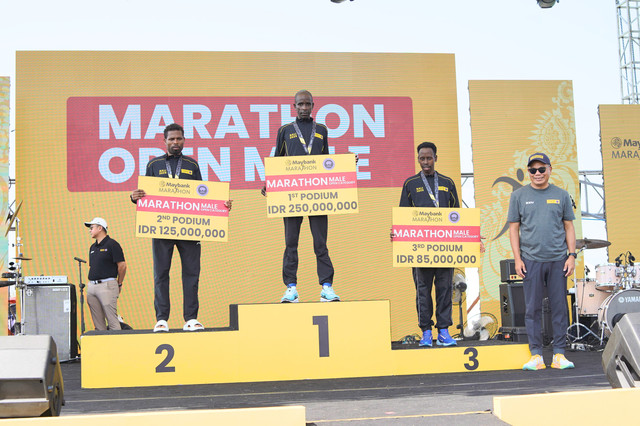 Para pemenang Maybank Marathon 2025 Kategori Marathon Open Male. Foto: dok. Maybank Marathon