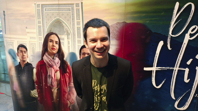 Artis Endy Arfian saat ditemui di Kawasan Cikini, Jakarta Pusat, Minggu (24/8/2025). Foto: Aprilandika Pratama/kumparan