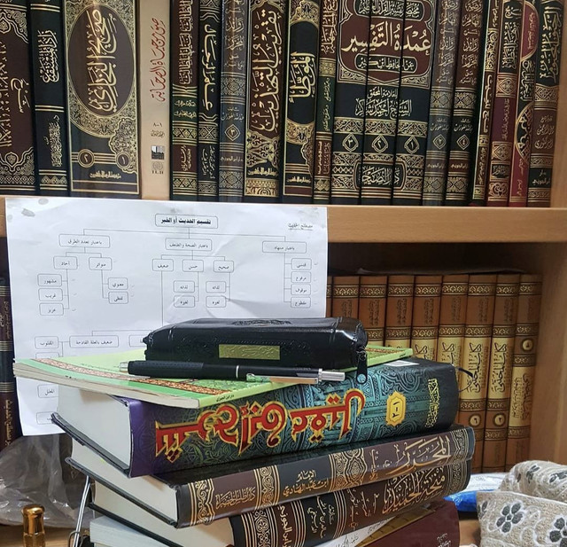 Tumpukan Kitab Klasik Ibarat Kurikulum Cinta I Dok. Pribadi. Muhammad Abdul Aziz.
