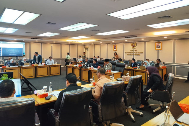 Suasana rapat dengar pendapat umum (RDPU) Komisi XIII DPR bersama pakar di Gedung DPR RI, Jakarta, Senin (25/8/2025). Foto: Luthfi Humam/kumparan