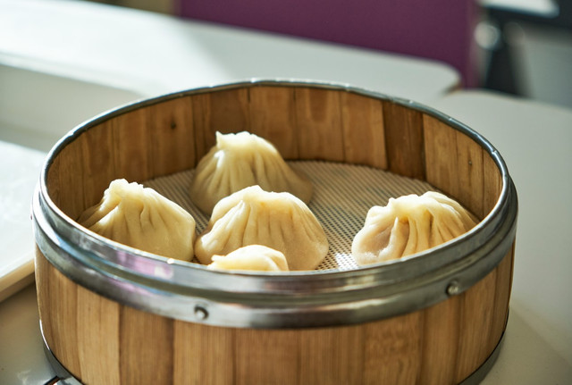 Restoran chinese food A Hwa. Foto hanya ilustrasi, bukan tempat yang sebenarnya. Sumber: Unsplash/Krzhck