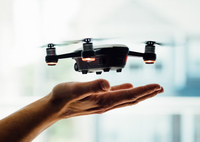 sewa drone jakarta. Foto Hanya Ilustrasi Bukan Tempat Sebenarnya. Sumber Foto: Unsplash/Dose Media