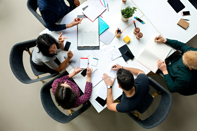 Gambar ilustrasi mahasiswa beroganisasi di kampus. Sumber : Pixabay