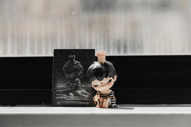 Harga Popmart Demon Slayer (Foto hanya ilustrasi, bukan popmart sebenarnya) Sumber: unsplash/Jasper