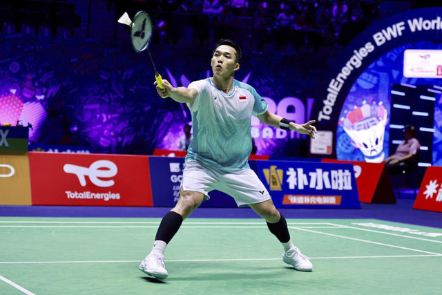 Pebulu tangkis tunggal putra Indonesia, Jonatan Christie, saat bertanding di Kejuaraan Dunia BWF 2025. Foto: Dok. PBSI