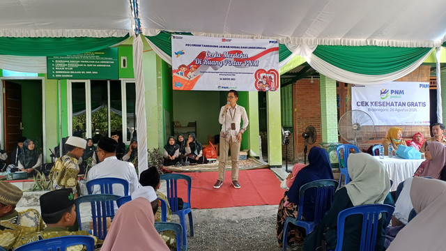 Kepala PNM Cabang Bojonegoro Rony Dwi Arianto, saat beri sambutan. (Aset: beritaBojonegoro/imam)