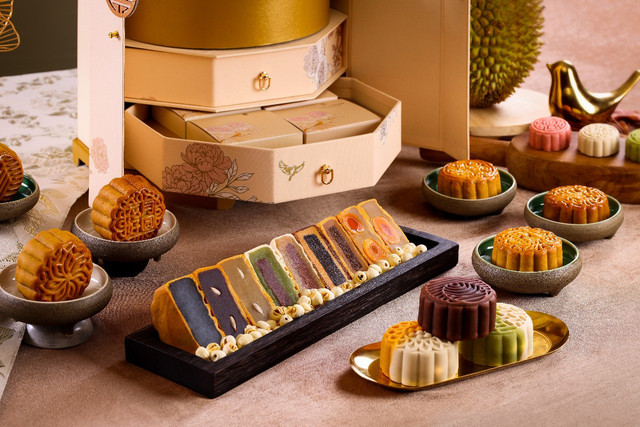 Kue Bulan atau Mooncake Hampers Eksklusif dari The Ritz-Carlton, Pacific Place (Foto: The Ritz-Carlton, Pacific Place)