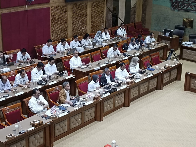 Kepala BPS, Amalia Adininggar Widyasanti, saat Rapat Dengar Pendapat bersama Komisi X DPR RI, di Kompleks Parlemen, Jakarta, Selasa (26/8/2025). Foto: Muhammad Fhandra Hardiyon/kumparan