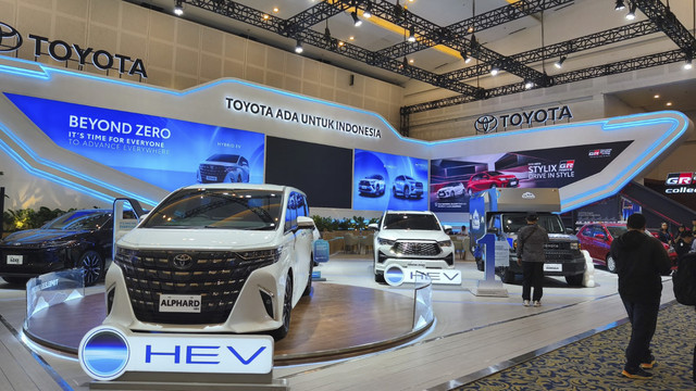 Peresmian pembukaan pameran otomotif GIIAS Surabaya 2025, Rabu (27/8/2025). Foto: Sena Pratama/kumparan