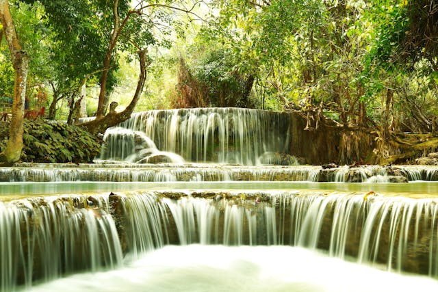 Air terjun Moramo Kendari. Foto hanya ilustrasi bukan sebenarnya. Sumber foto: Pexels/seongwoo yun
