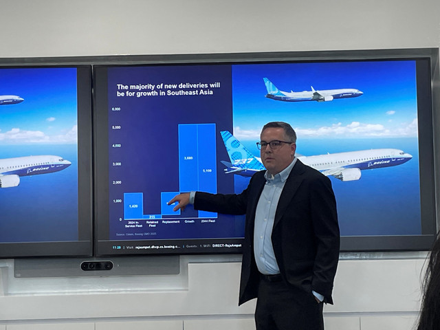 Managing Director Boeing untuk pemasaran di wilayah Asia Timur Laut, Asia Tenggara, dan Oseania, Dave Schulte, dalam media briefing di Menara Astra, Jakarta Pusat, Rabu (27/8/2025).  Foto: Najma Ramadhanya/kumparan