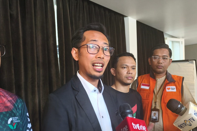 Ketua Indonesia Global Peace Convoy, Muhammad Hussein Gaza usai Konsolidasi Pelepasan Tim Kapal Kemanusiaan untuk Gaza-Palestina di Bandung, Rabu (27/8/2025). Foto: Linda Lestari/kumparan