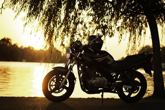 Ilustrasi Apakah Motor Listrik Boleh Kena Hujan, Foto: Pixabay/rawqstudio
