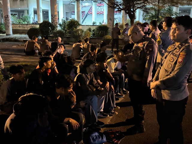 Sebanyak 14 orang berhasil diamankan Unit Gabungan Jatanras Polresta Pontianak. Foto: Rabiansyah/Hi!Pontianak.