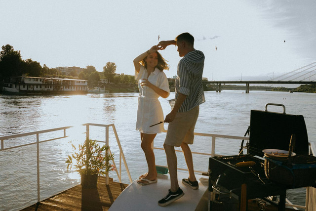 Ilustrasi apakah Taylor Swift sudah menikah. Sumber: Pexels/KoolShooters