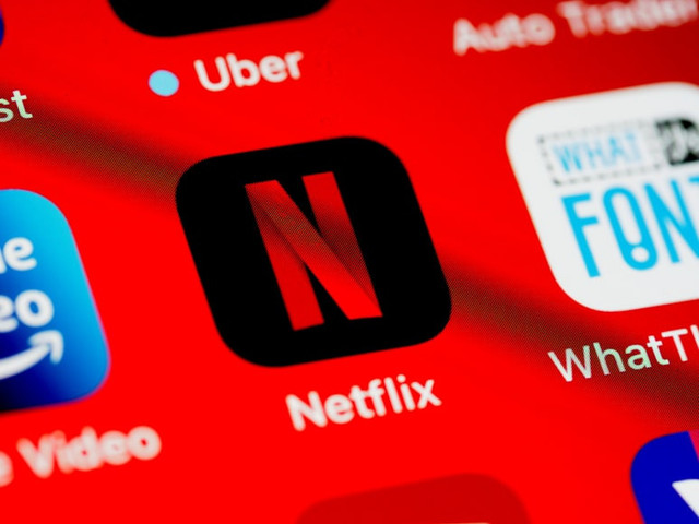 Ilustrasi Apakah Petaka Gunung Gede Sudah Ada di Netflix,Foto: Unsplash/Brett Jordan