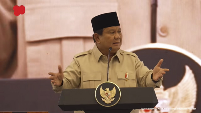 Presiden Prabowo Subianto menyampaikan sambutan saat Pembukaan APKASI Otonomi Expo 2025 di Indonesia Convention Exhibition (ICE) BSD, Tangerang, Jumat (22/8/2025). Foto: Youtube/Sekretariat Presiden