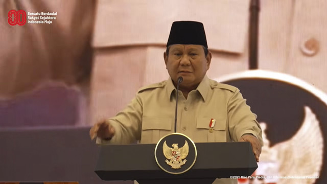 Presiden Prabowo Subianto menyampaikan sambutan saat Pembukaan APKASI Otonomi Expo 2025 di Indonesia Convention Exhibition (ICE) BSD, Tangerang, Jumat (22/8/2025). Foto: Youtube/Sekretariat Presiden