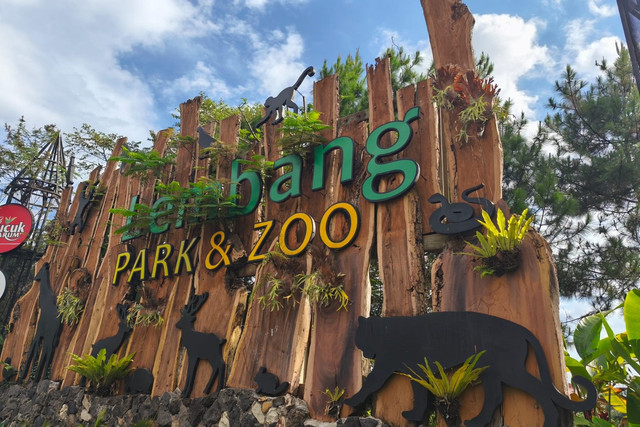 Penutupan sementara Lembang Park & Zoo di Bandung, Kamis (28/8/2025). Foto: Linda Lestari/kumparan