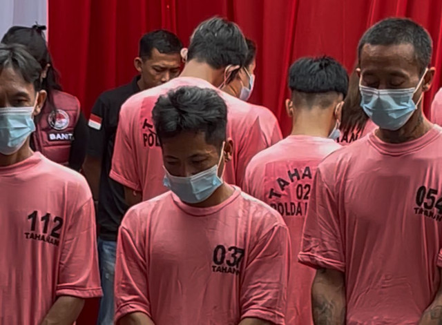 3 orang Warga Negara Asing (WNA) asal Malaysia berinisial S, M, dan F. Foto: Rabiansyah/Hi!Pontianak.