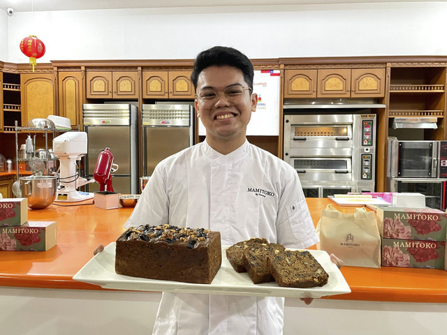 Chef Adi, R&D Chef Mamitoko, saat acara behind the scene the making of banana bread with prunes, Kamis (28/8/2025). Foto: Salsha Okta Fairuz/kumparan