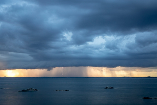 Ilustrasi awan. Foto: Unsplash