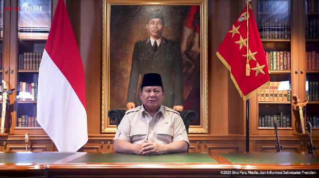 Presiden Republik Indonesia Prabowo Subianto menanggapi kasus tewasnya ojol yang dilindas rantis polisi, Jumat (29/8/2025). Foto: Dok. Tim Media Presiden