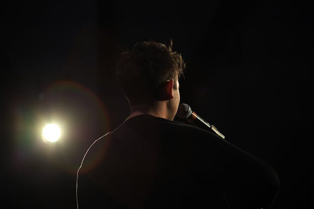 Ilustrasi Lirik Lagu Religi Maulid Nabi. Sumber: Pexels/Mark Neal