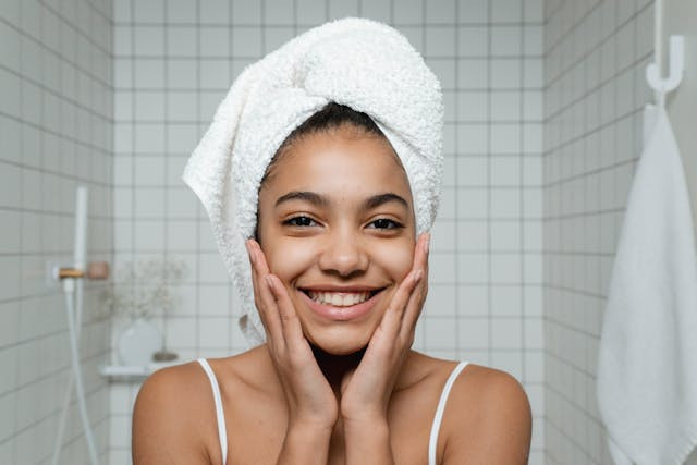 ilustrasi retinol Glad2Glow untuk umur berapa - foto:pexels/ron lach