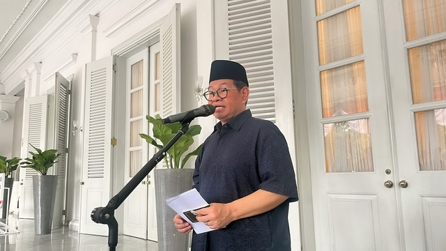 Gubernur DKI Jakarta Pramono Anung di Balai Kota, Jakarta Pusat, Sabtu (30/8/2025). Foto: Nasywa Athifah/kumparan