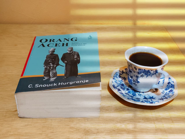 Buku Orang Aceh adalah sebuah kerja intelektual penting tentang Aceh. Sumber: Teuku Zulman Sangga Buana