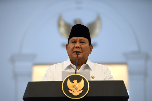 Presiden Prabowo Subianto memberikan keterangan pers di Istana Negara, Jakarta, Minggu (31/8/2025). Foto: Galih Pradipta/ANTARA FOTO