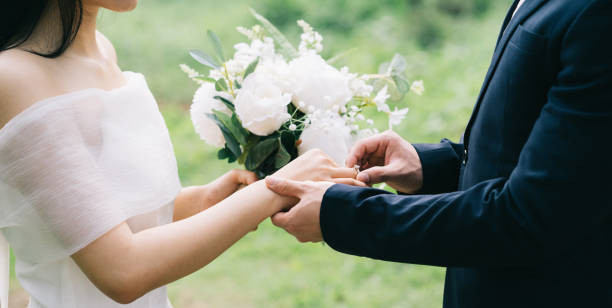 Ilustrasi Ucapan Pernikahan Untuk Sahabat Yang Menyentuh, Foto: Unsplash/SunnyVMD.