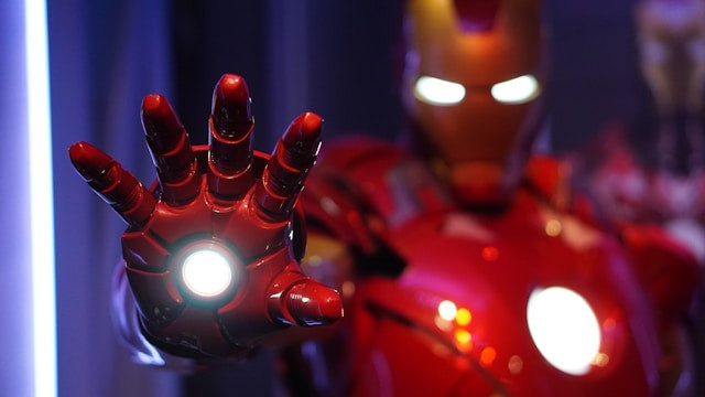 Ilustrasi untuk Harga Patung Iron Man. Sumber: Unsplash/Igor Bumba