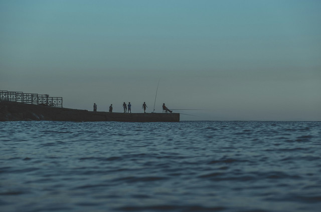 Jadwal kapal Pelni Serui-Jayapura September 2025. Foto hanya ilustrasi, bukan tempat yang sebenarnya. Sumber: Unsplash/Simon Sarek