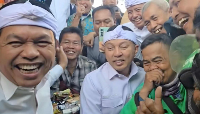 Dedi Mulyadi saat mengumumkan asuransi ketenagakerjaan untuk para pekerja sektor informal. Dok: Dedi Mulyadi
