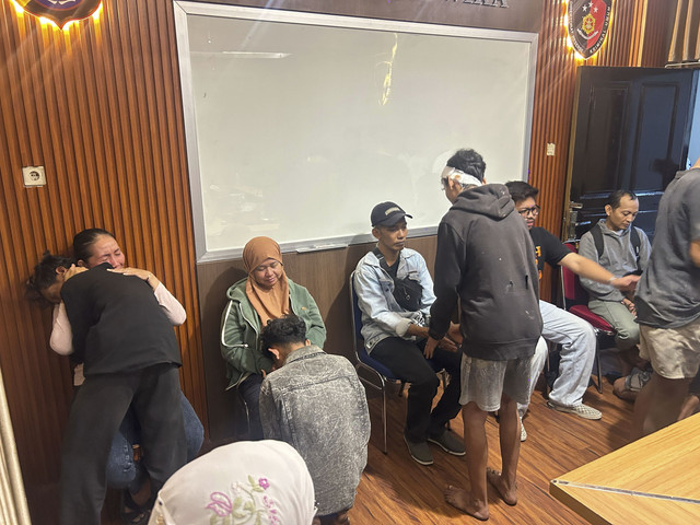 Polda DIY pulangkan 23 pelajar yang diamankan saat aksi berujung rusuh pada Sabtu (30/8/2025) malam sampai Minggu (31/8/2025) dini hari. Foto: Polda DIY