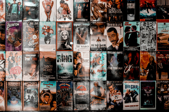 Ilustrasi Sinopsis Same Day with Someone. Foto: Unsplash/Tyson Moultrie