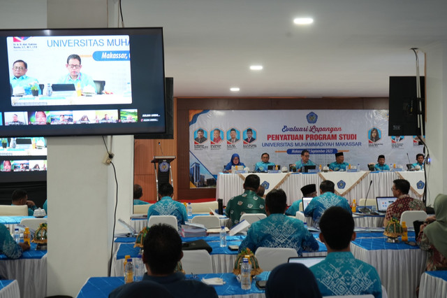 Unismuh Makassar Jalani Evaluasi Lapangan Penyatuan Kampus Akbid Persada Wajo