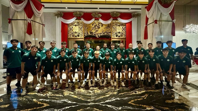Timnas U-23 Makau berada di Surabaya pada 1 September 2025.

 Foto: Instagram @macaufa_official