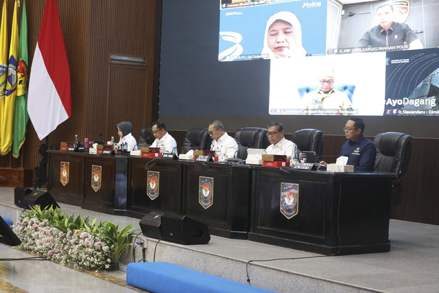 Mendagri Tito Karnavian memimpin Rapat Koordinasi Pengendalian Inflasi Daerah di Gedung Sasana Bhakti Praja (SBP) Kantor Pusat Kemendagri, Jakarta, Selasa (2/9/2025). Foto: Dok. Kemendagri